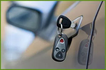 Neighborhood Locksmith Services Wethersfield, CT 860-973-2423 - 18-car-unlock