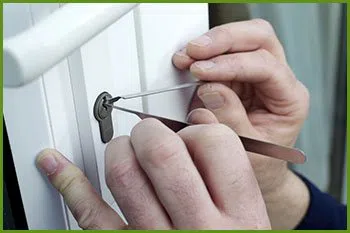 Neighborhood Locksmith Services Wethersfield, CT 860-973-2423 - 3-cheap-locksmith-near-me